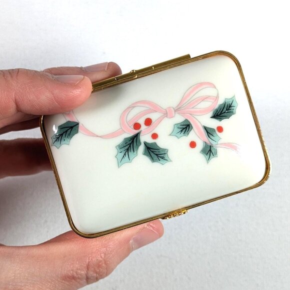Vintage MIKASA Ribbon Holly porcelain trinket box, lidded jewelry storage box - Picture 1 of 9